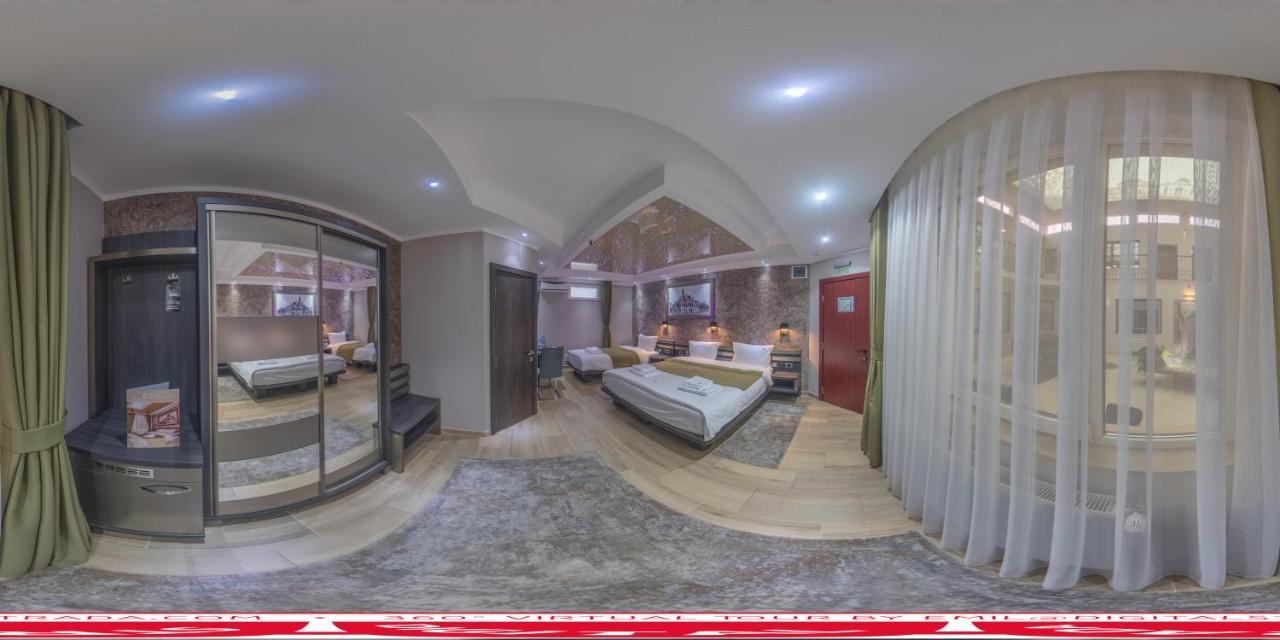 Hotel Novotheos Oradea Exterior foto